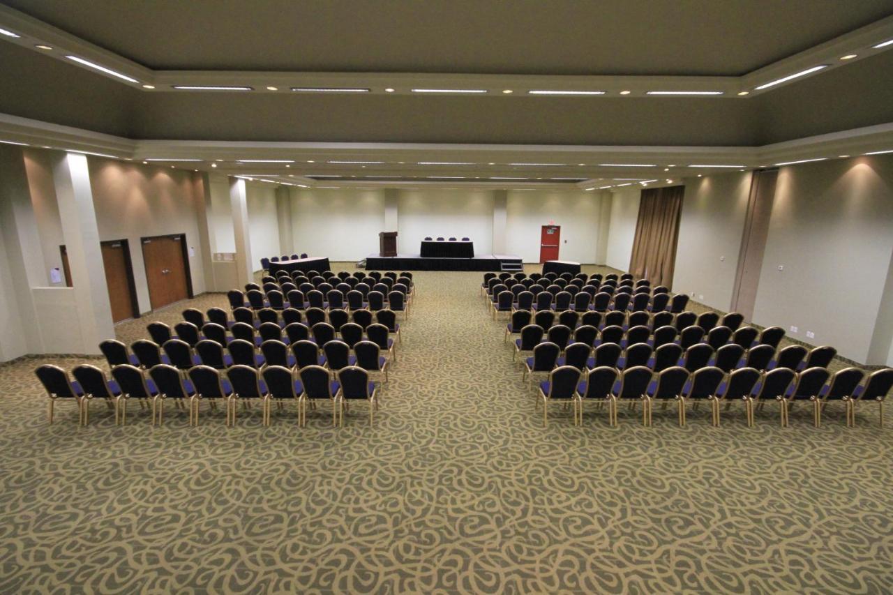 Hotel Crowne Plaza Monterrey Aeropuerto, An Ihg 5*